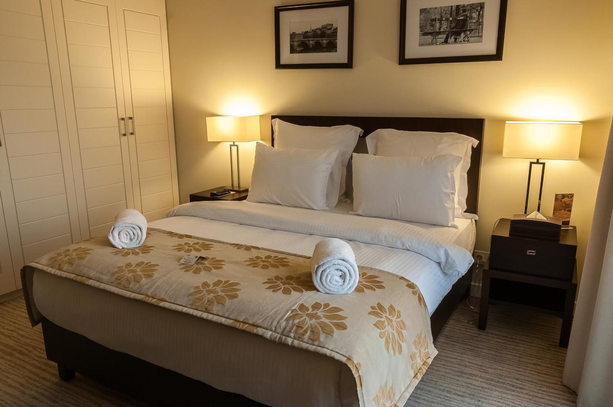 Hotel The Parisian